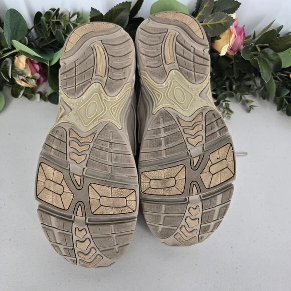 Vionic Women's Walker Classic Taupe Size 9 - Picture 11 of 11